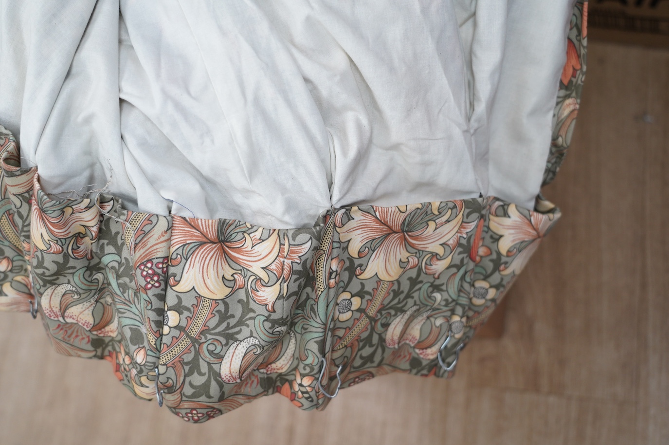 A pair of modern Sandersons William Morris designed curtains. 218cm wide (at the top), 240cm long. Condition - fair
